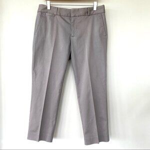 Banana  Republic capris, mid rise, in stretch cotton, petite size
